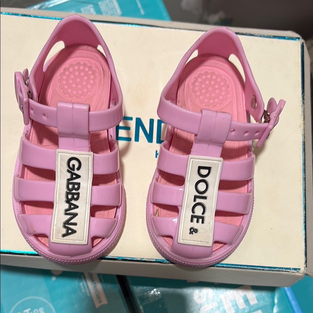 Dolce & Gabbana Pink Sandals with Adjustable Strap and Ventilation
